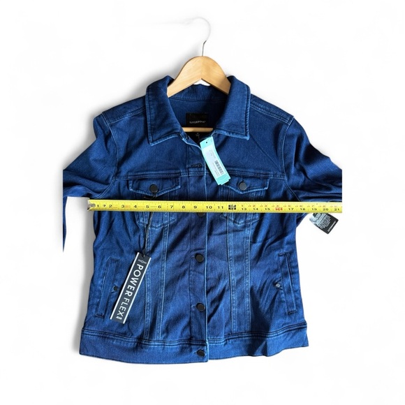 Liverpool Classic Dark Blue Powerflex Material - Picture 4 of 9